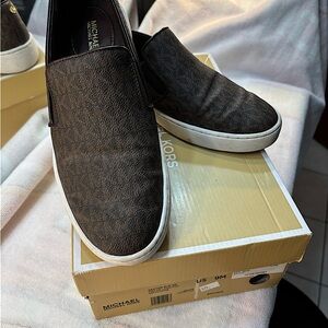 MK Keaton Brown Slip On size US 9M